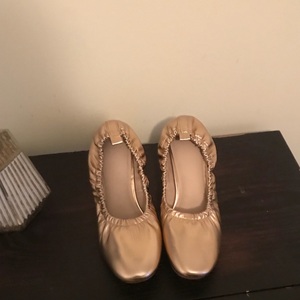 ❗️SOLD❗️ASOS rose gold chunk heel shoes